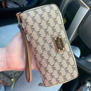 Michael Kors wallet